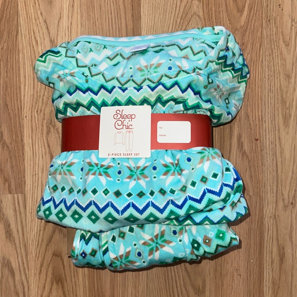 Sleep Clic long sleeved pajamas NWT